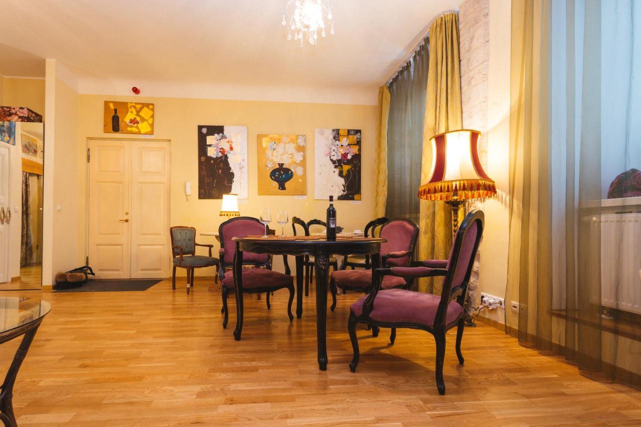 Cozy Apartment In Old Town Tallin Exterior foto